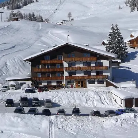 Almhotel Fichtenheim Hotel