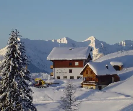 Almhotel Fichtenheim Hotel 3*