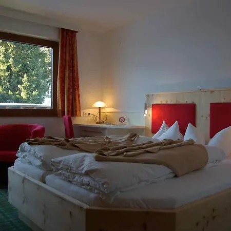 Almhotel Fichtenheim Hotel 3*